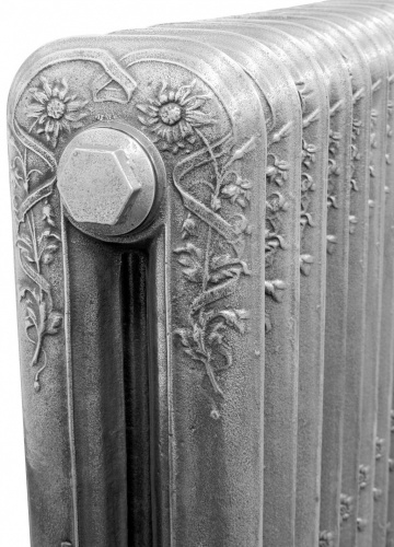 Daisy Cast Iron Radiator 780mm